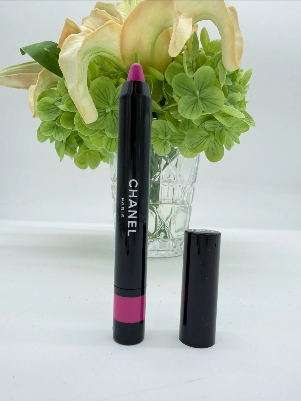 CHANEL Le Rouge Crayon de Couleur N°7 Fuschia 0.04 oz / 1.51g
